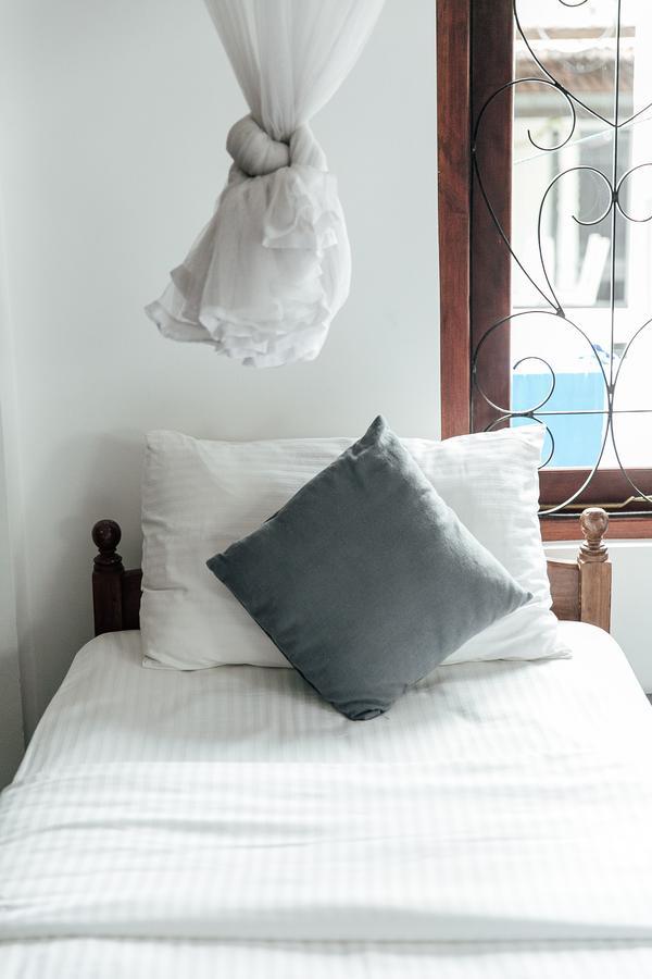 Bedspace Unawatuna Ngoại thất bức ảnh